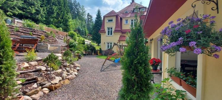 Ubytovani V Soukromi - Apartman Meran Svoboda nad Úpou Exterior foto